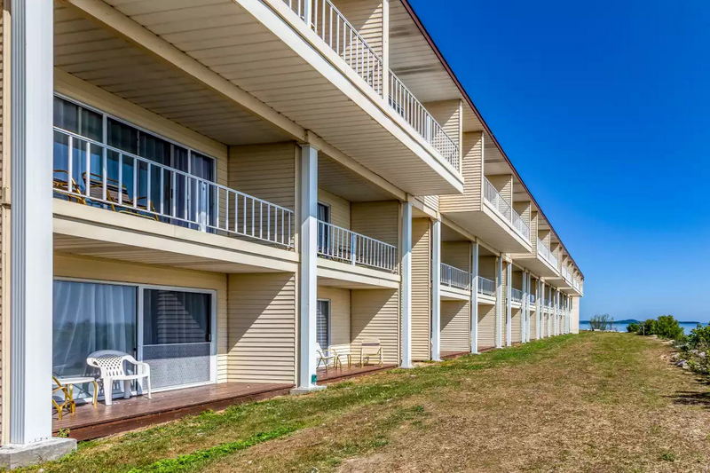 Quality Inn Lakefront (Heritage Inn Motel) - From Choice Motels Website (newer photo)